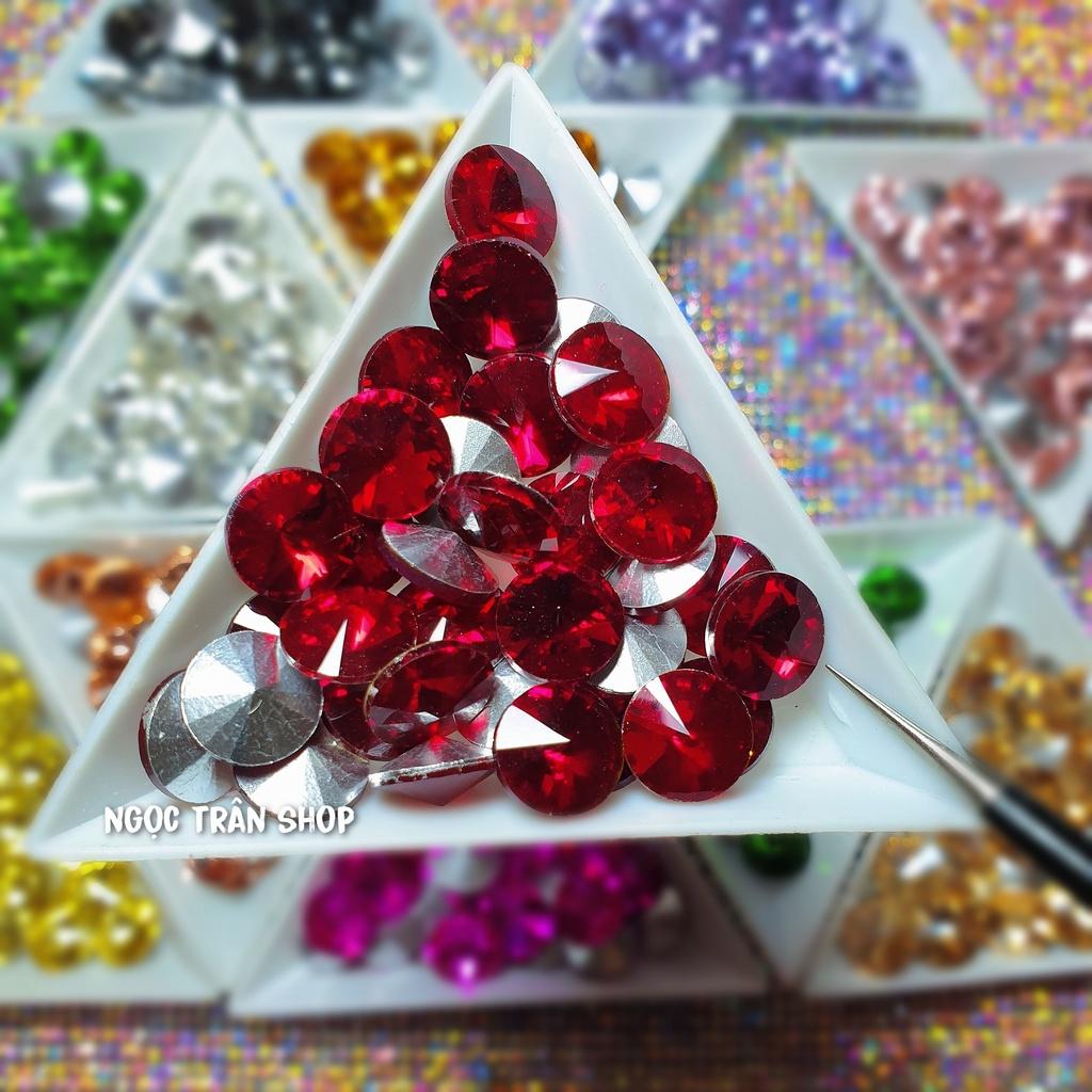 Viên Đá Khối Hình Tròn Chân Bạc