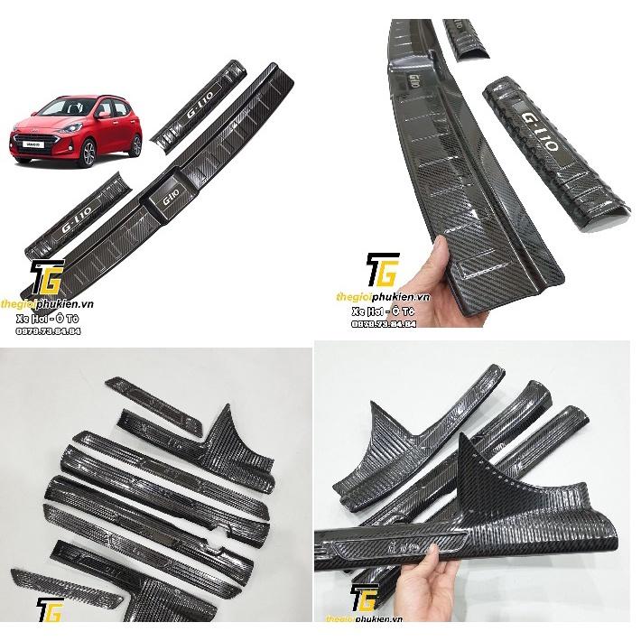TRỌN BỘ Nẹp bước chân và ốp chống trầy cốp Hyundai Grand i10 2021 HATCHBACK - vân Carbon