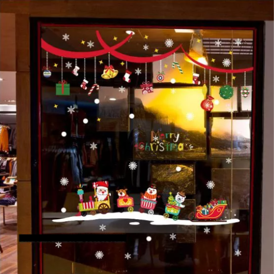 Decal trang trí dán tường - rèm đỏ noel và đoàn tàu nhí đáng yêu
