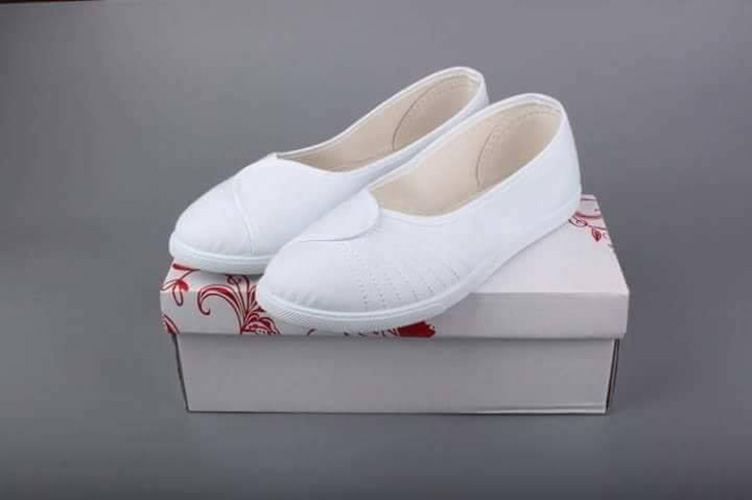 Giày lười nữ vải cotton đế cao su mềm cao 2p