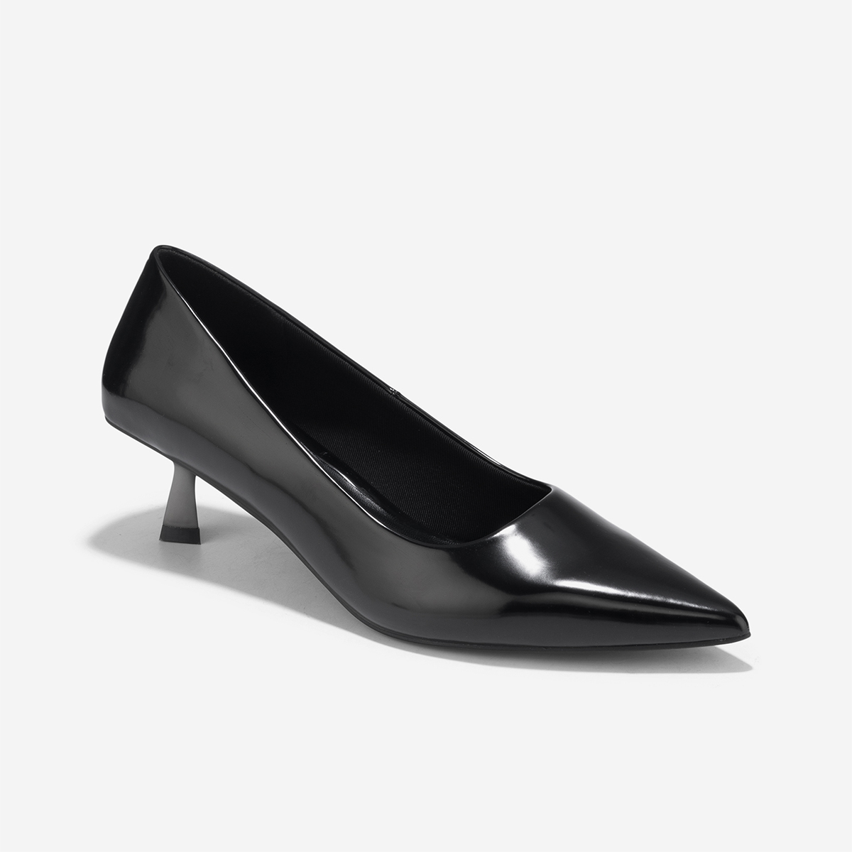 Vascara Giày Bít Mũi Kitten Heel - BMN 0666