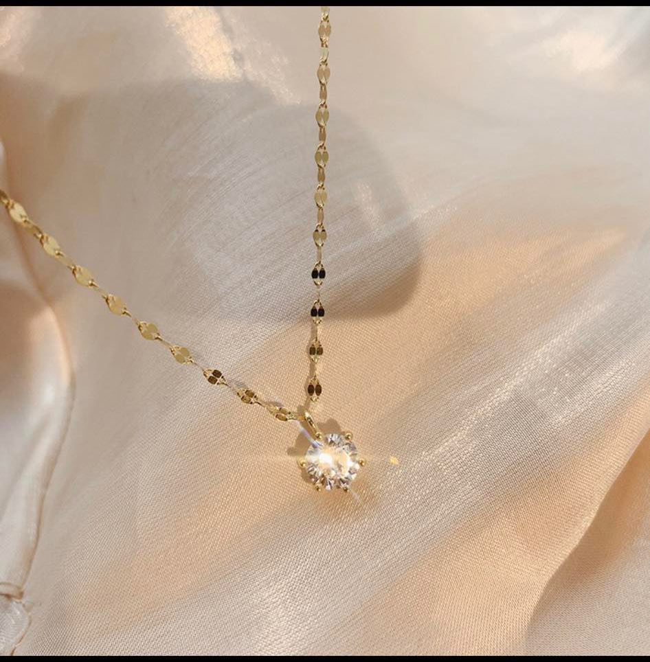Vòng cổ mặt dây chuyền zirconia sang trọng dành cho phụ nữ bằng vàng cổ điển