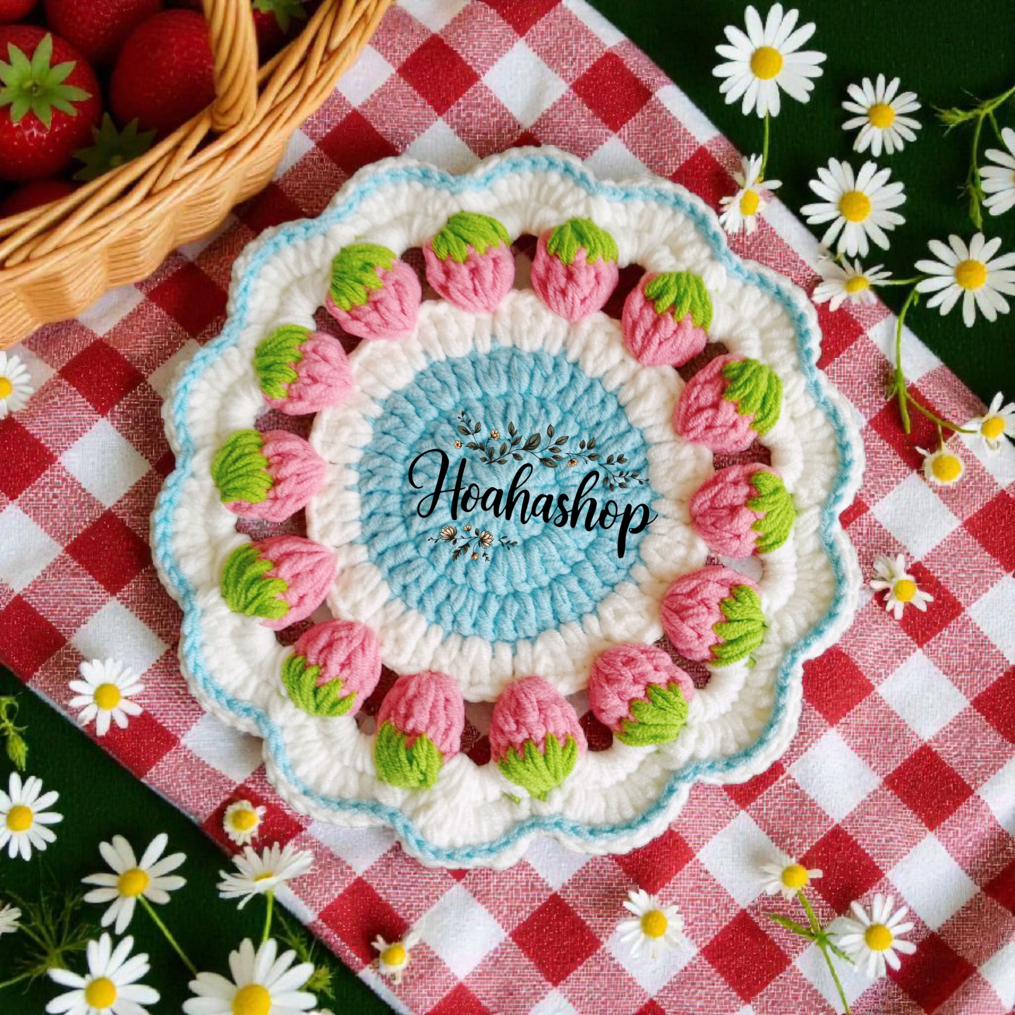 Lót Ly Trái Dâu Móc Len Thủ Công