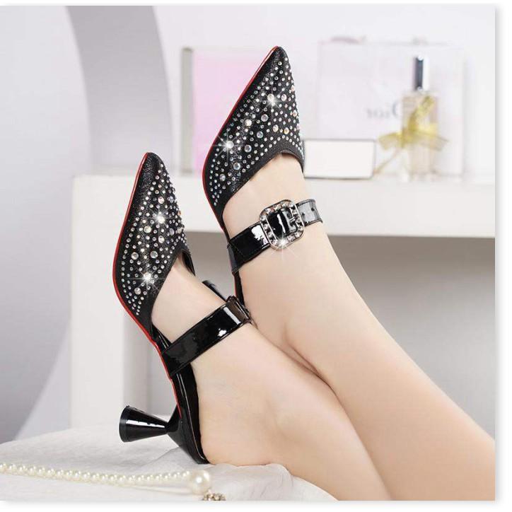 Giày cao gót thấp đính đá quai cài sang trọng