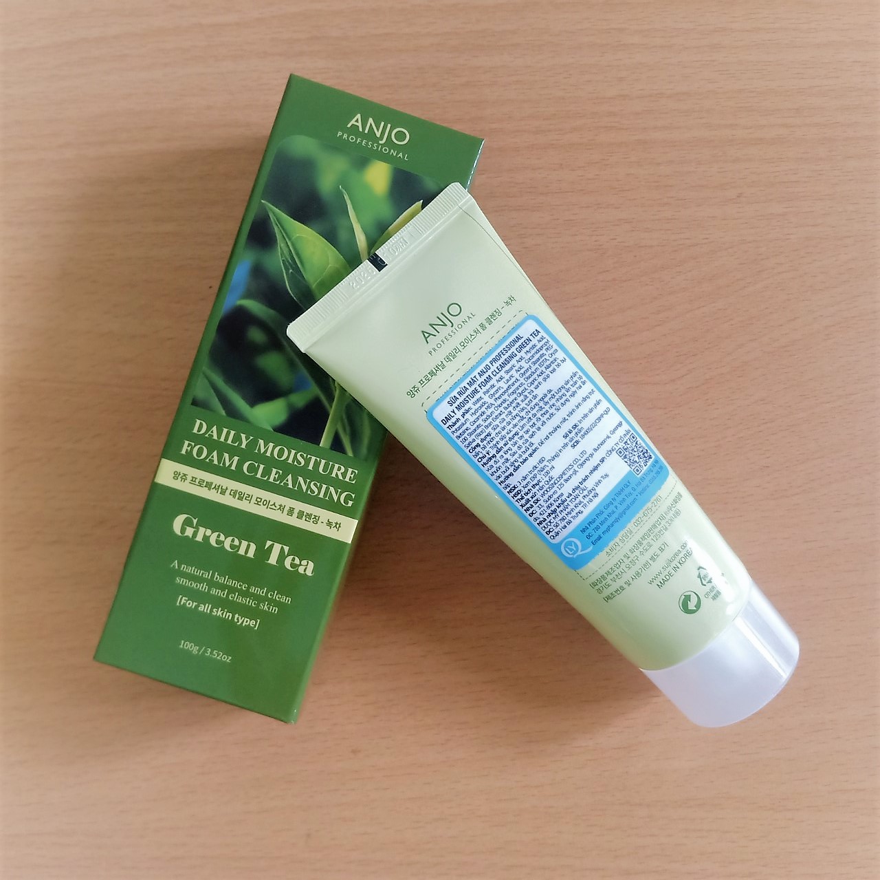 SỮA RỬA MẶT TRÀ XANH ANJO PROFESSIONAL DAILY MOISTURE FOAM CLEANSING GREENTEA 100g
