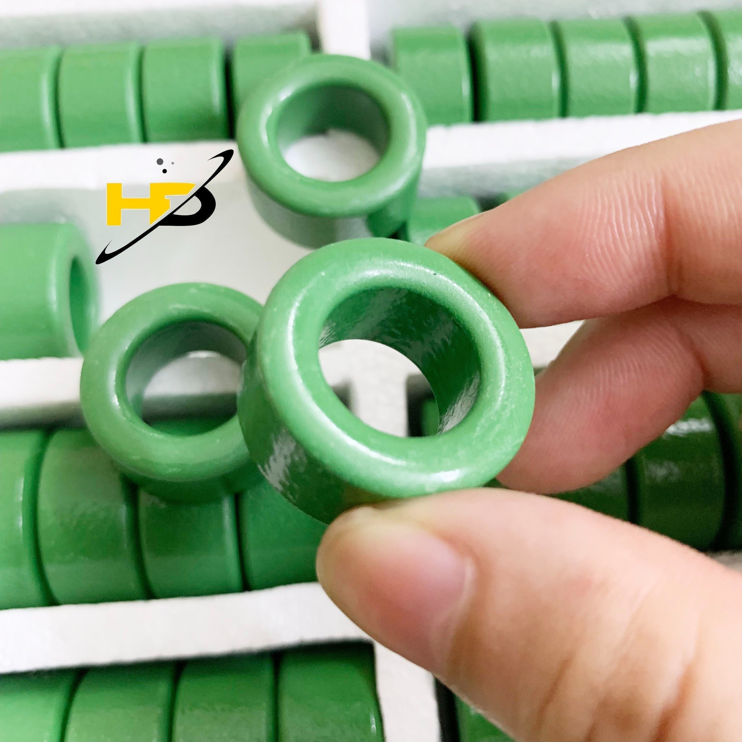 Gói 3 Con Lõi Ferit Xanh Lá Hình Xuyến Đường Kính Ngoài 25mm