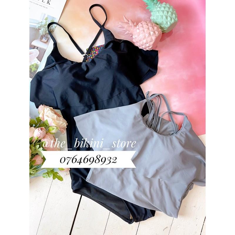 Bikini một mảnh bèo phái trước ngực