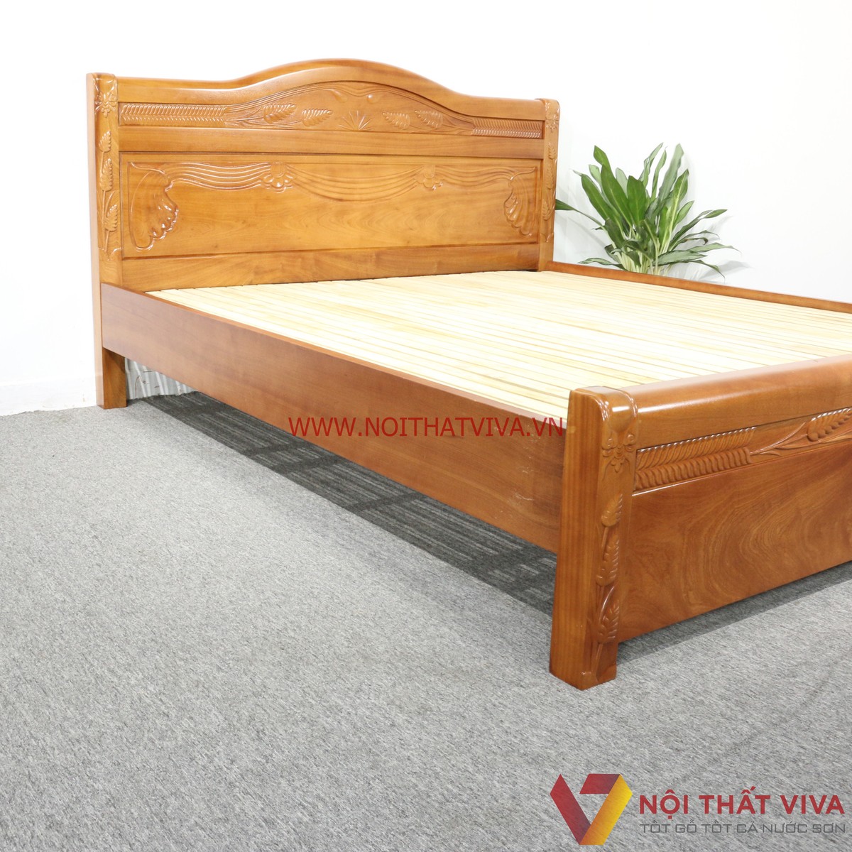 Giường Ngủ Gỗ Xoan Đào Đầu Vòm Chạm Hoa Văn Tinh Xảo Đẹp