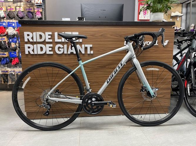 Xe đạp thể thao GIANT 2025 SPEEDER-D1 tay cong, khung hợp kim nhôm - Phù hợp với người cao từ 1m55 trở lên