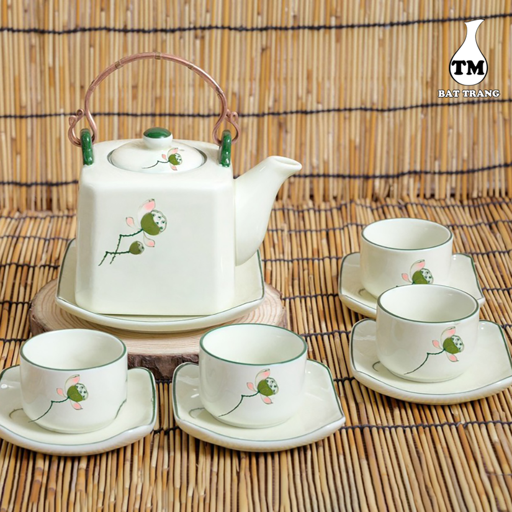 Bộ Ấm Trà Men Kem Họa Tiết Đài Sen Vẽ Tay Thủ Công Dáng Ấm Vuông Xưởng Gốm TM Bát Tràng