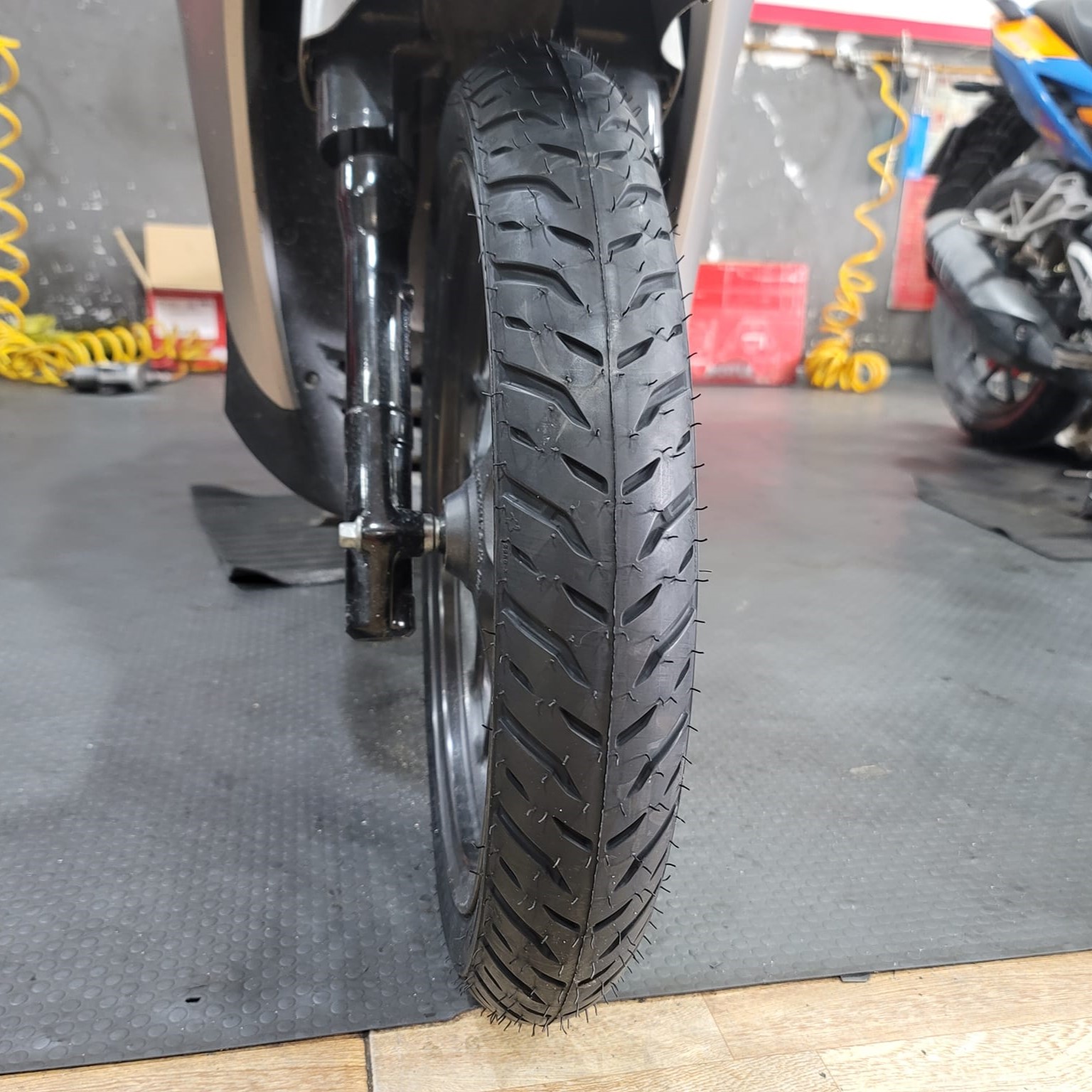 Lốp Michelin Pilot Street 2 80/90-16 - 100/90-14 dành cho xe SH Mode 125 các đời (220062) (220056)