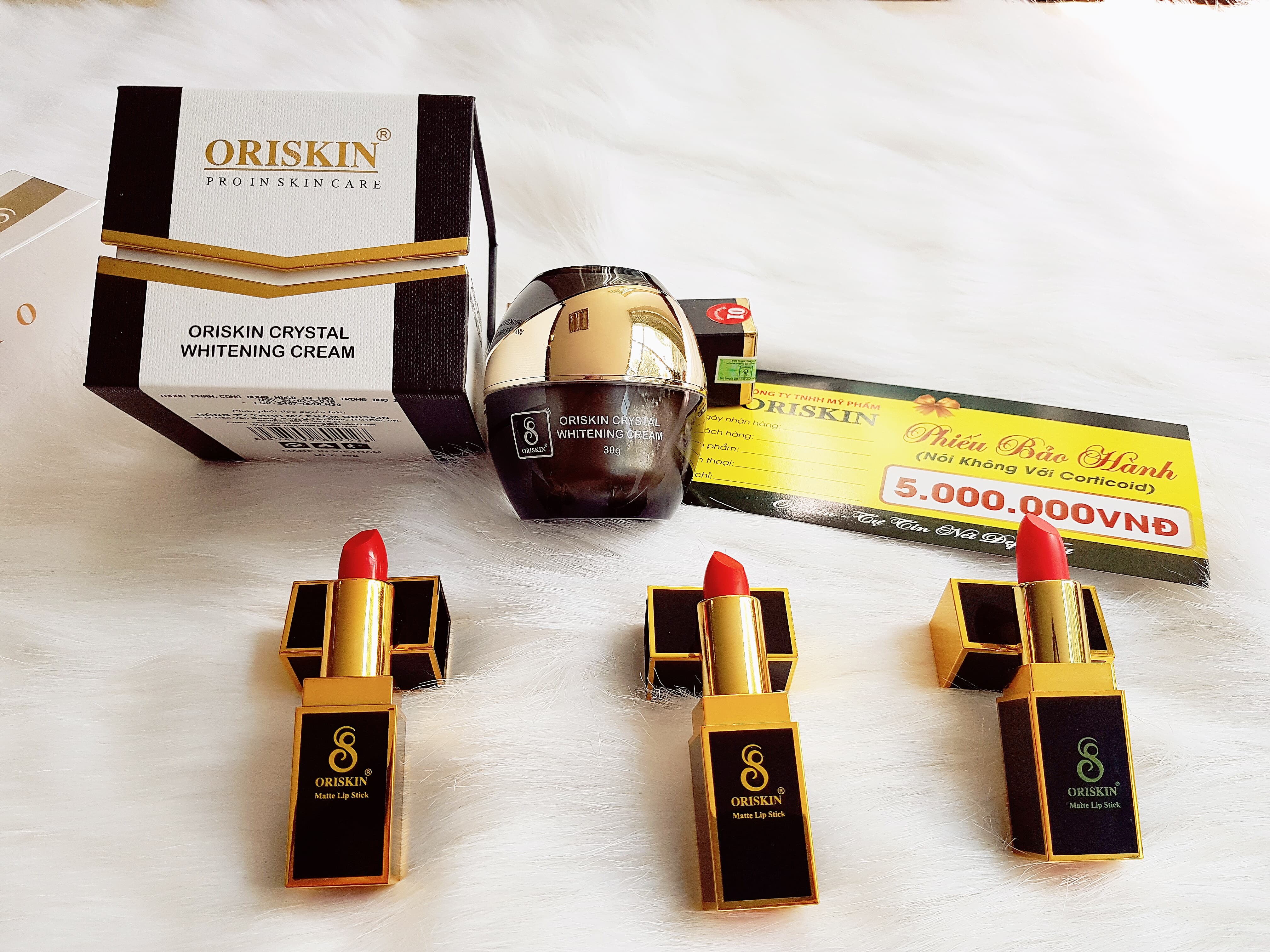 Kem Dưỡng Trắng Dưỡng Ẩm Da Ngày Đêm Crystal Clear Whitening Cream Oriskin
