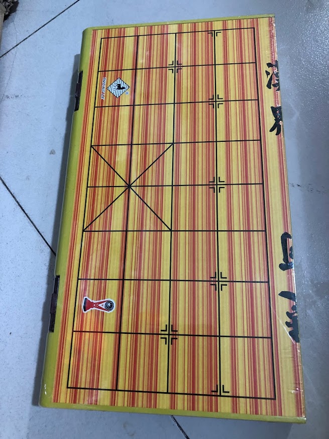 Bộ cờ tướng bàn nhựa in hình mặt gỗ 44 x 43