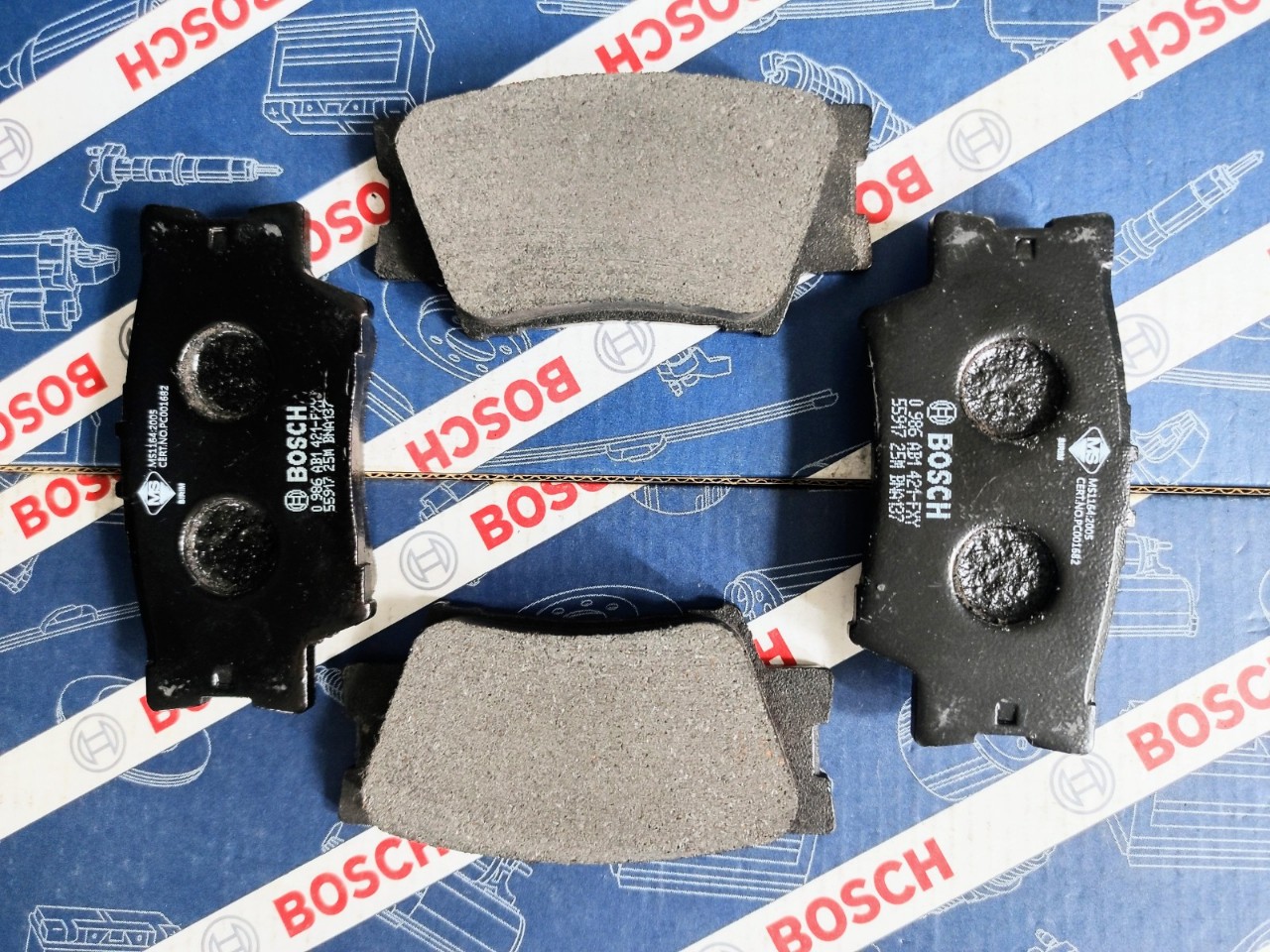 Bố Thắng Sau Camry 2.0/2.5/3.5 Camry 2.4 RAV4 2.0/2.2/2.4/2.5/3.5 - Bosch BP 1421