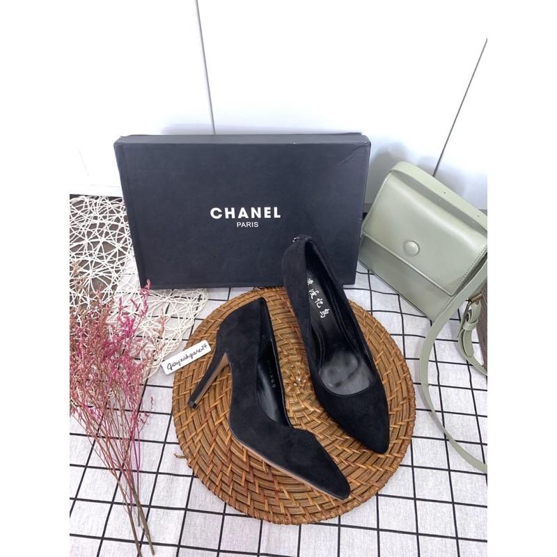 Giày cao gót bít mũi trơn da lộn