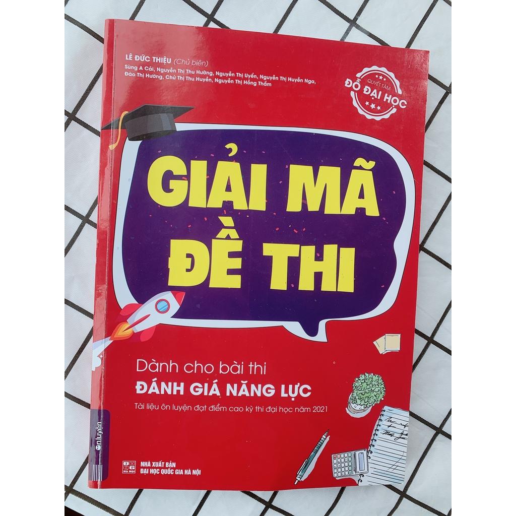 Combo Sách Đánh giá năng lực ĐHQGHN: Sách Giải mã đề thi, sổ tay Lí Hóa Sinh, sổ tay Sử Địa GDCD nắm chắc 120+