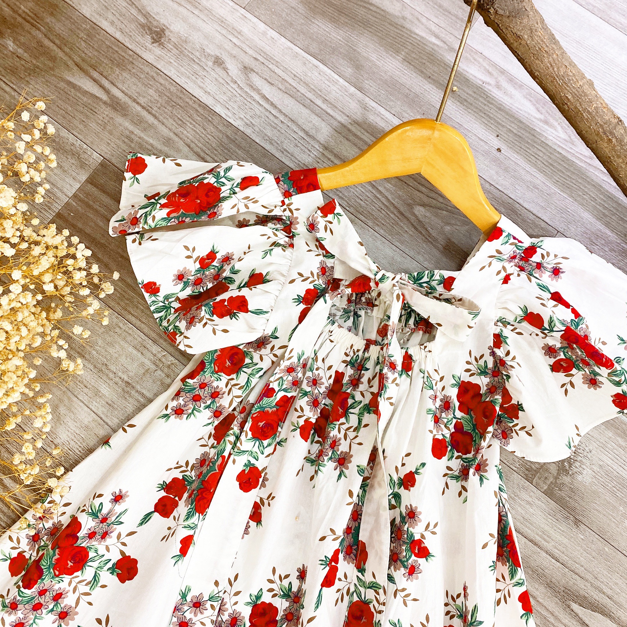 Váy bé gái hoa hồng ROLIA chất cotton mặc mát và thấm hút mồ hôi cho ngày hè V136