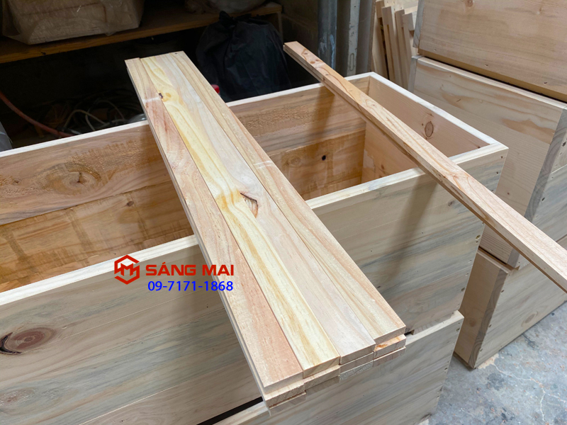 Thanh gỗ thông 1cm x 3cm x dài 80cm + láng mịn 4 mặt