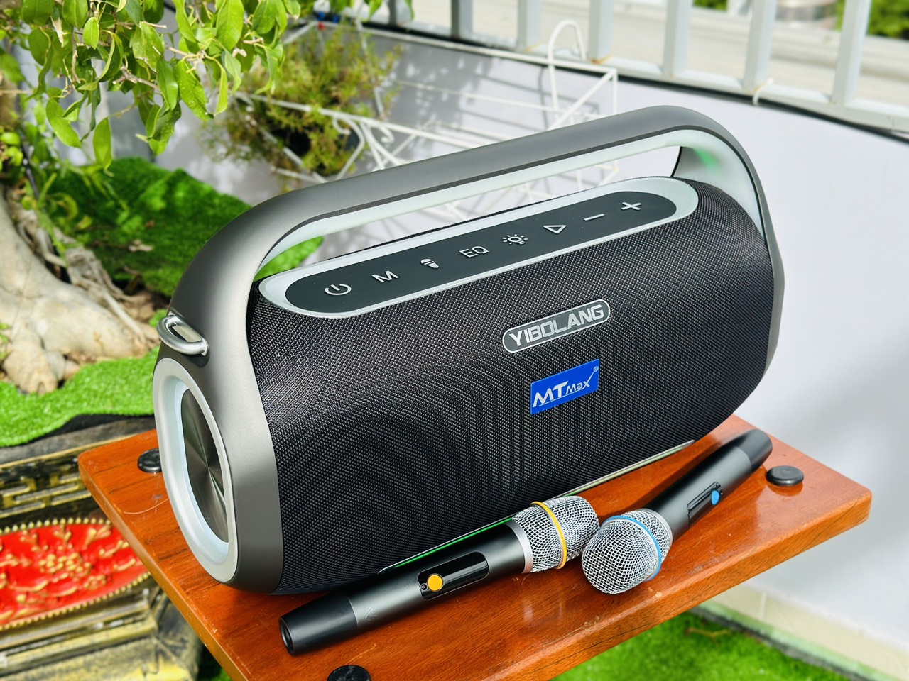 HÀNG CHÍNH HÃNG | Loa Xách Tay YIBOLANG F4 Pro - Công Suất 300W, 1 Bass 20 Trung Treble, Âm Thanh Đánh Cực Khủng, Nghe Siêu Hay, Tặng Kèm 2 Micro Không Dây Và Phụ Kiện Dây Đeo Chéo