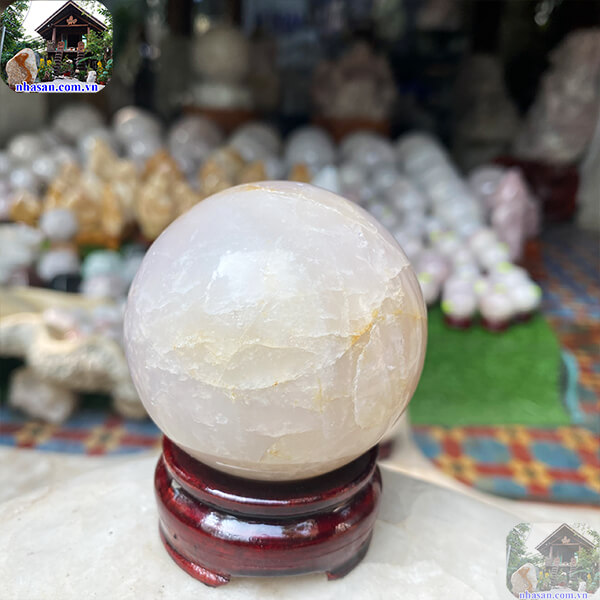 Quả cầu thạch anh hồng tăng cường tình yêu và may mắn-6.5cm-420gr-QC1078