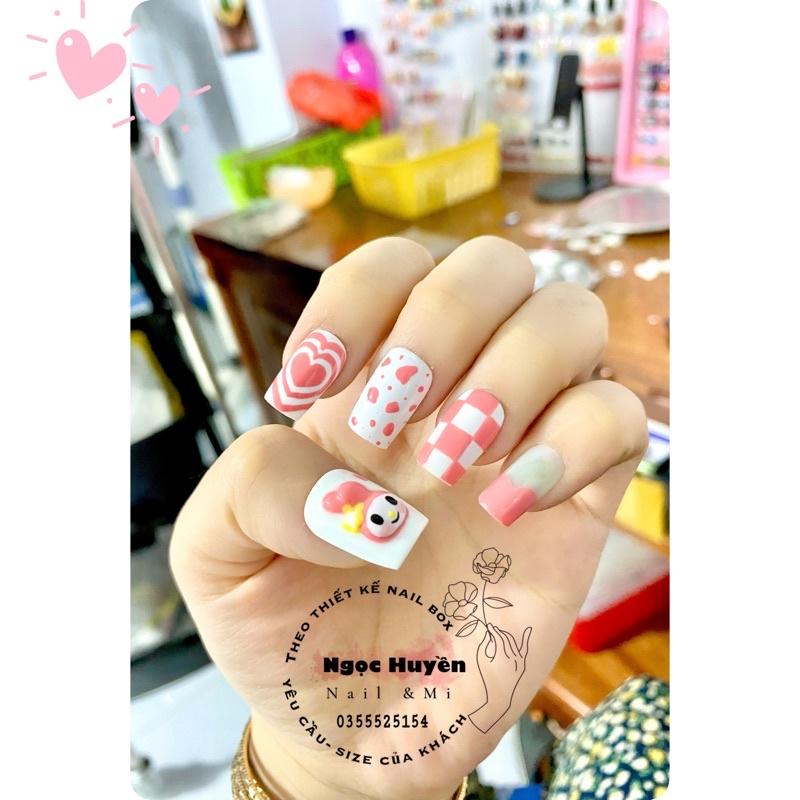 Nailbox móng giả thiết kế kèm keo dũa