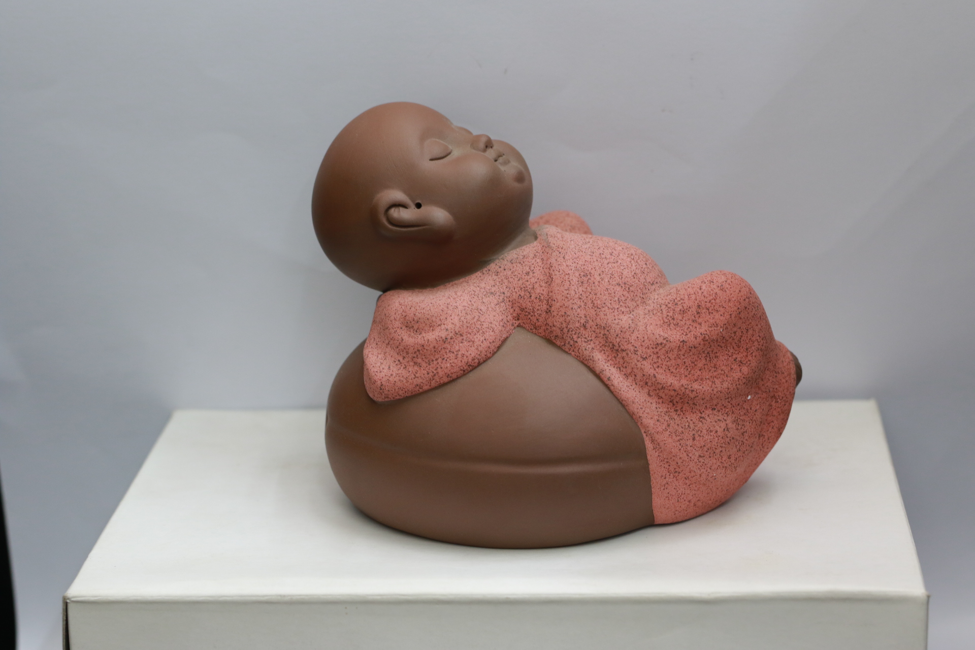 Tượng chú Tiểu nằm ngủ