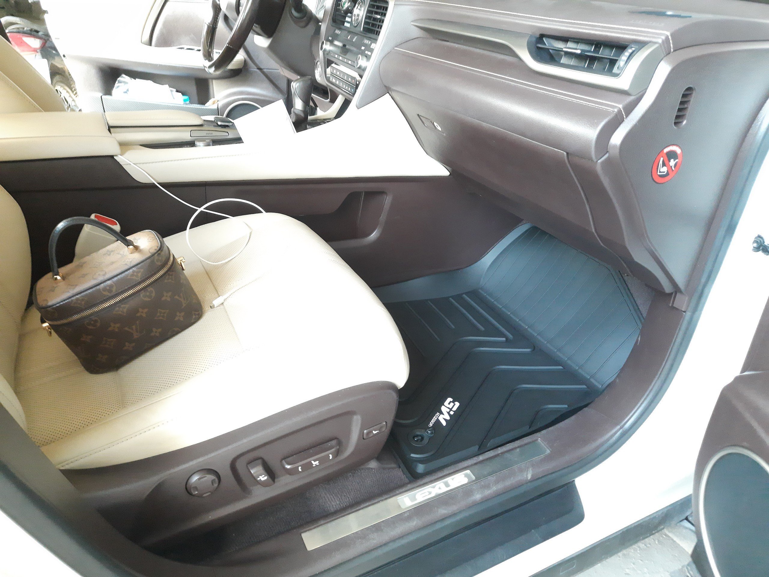 Thảm lót sàn xe ô tô Lexus RX 2015 - đến nay Nhãn hiệu Macsim 3W chất liệu nhựa TPE đúc khuôn cao cấp - màu đen