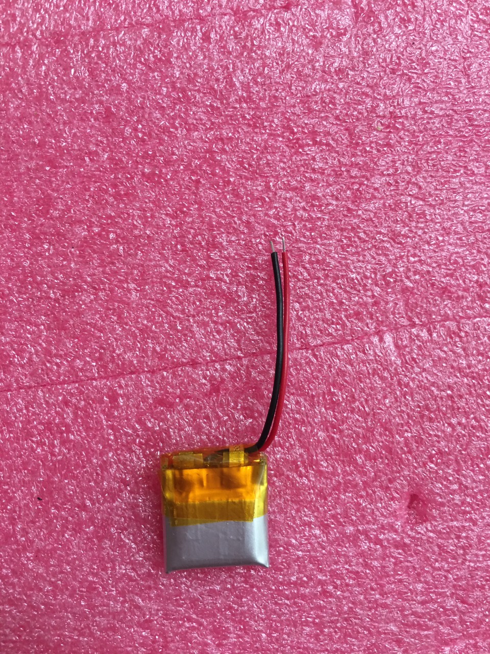 pin lithium polymer 3.7V 501015-50mah