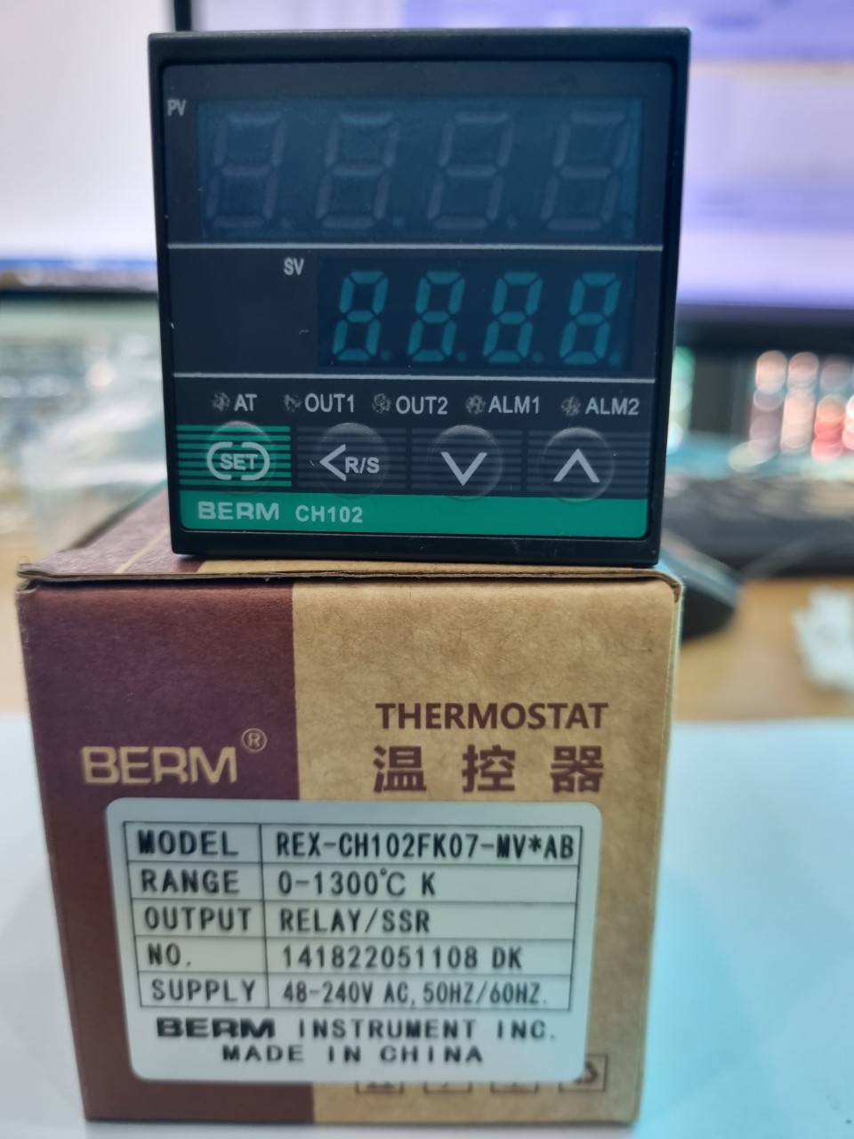 Đồng hồ nhiệt độ Berme CH102, CH402, CH702, CH902 đầu ra SSR và reley