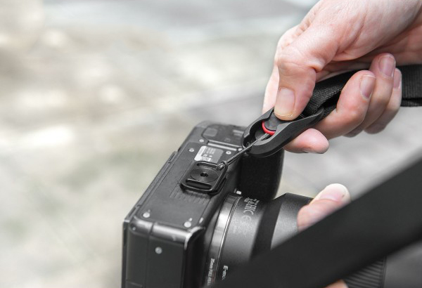 Dây đeo máy ảnh Peak Design Slide Camera Strap SL-BK-3 - Hàng Chính Hãng
