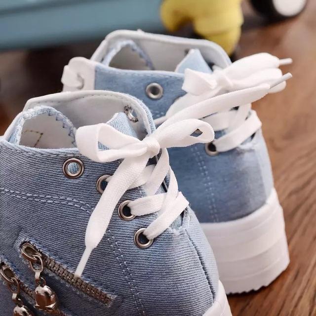 Giày boot thiết kế phối khóa kéo sang trọng