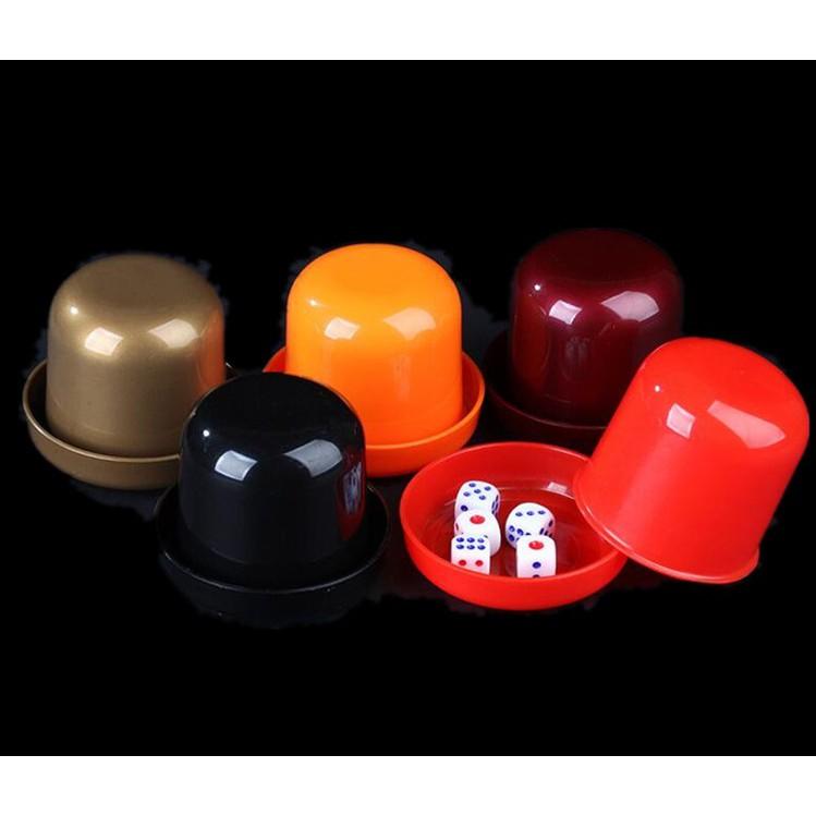 Đồ chơi lắc xí ngầu bằng nhựa vui nhộn