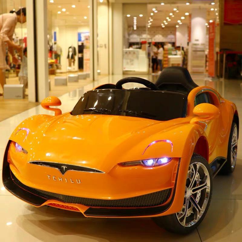 Ô tô xe điện đồ chơi CHILI CL8166 cho bé tự lái hoặc điều khiển từ xa (Đỏ-Trắng-Vàng-Xanh)