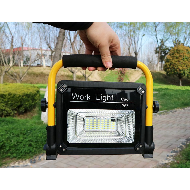 Đèn LED siêu sáng sạc điện có ĐKTX , điều chỉnh xoay 360 độ W726 50W