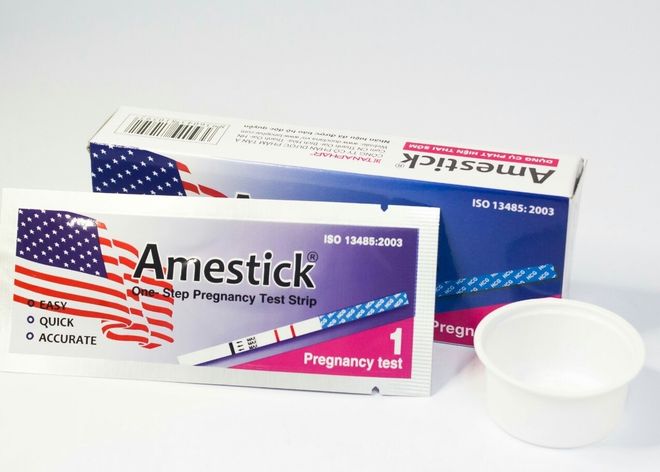 Hộp 12 que thử thai sớm chính xác Amestick 1