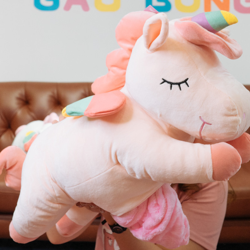 GỐI MỀN KỲ LÂN NẰM