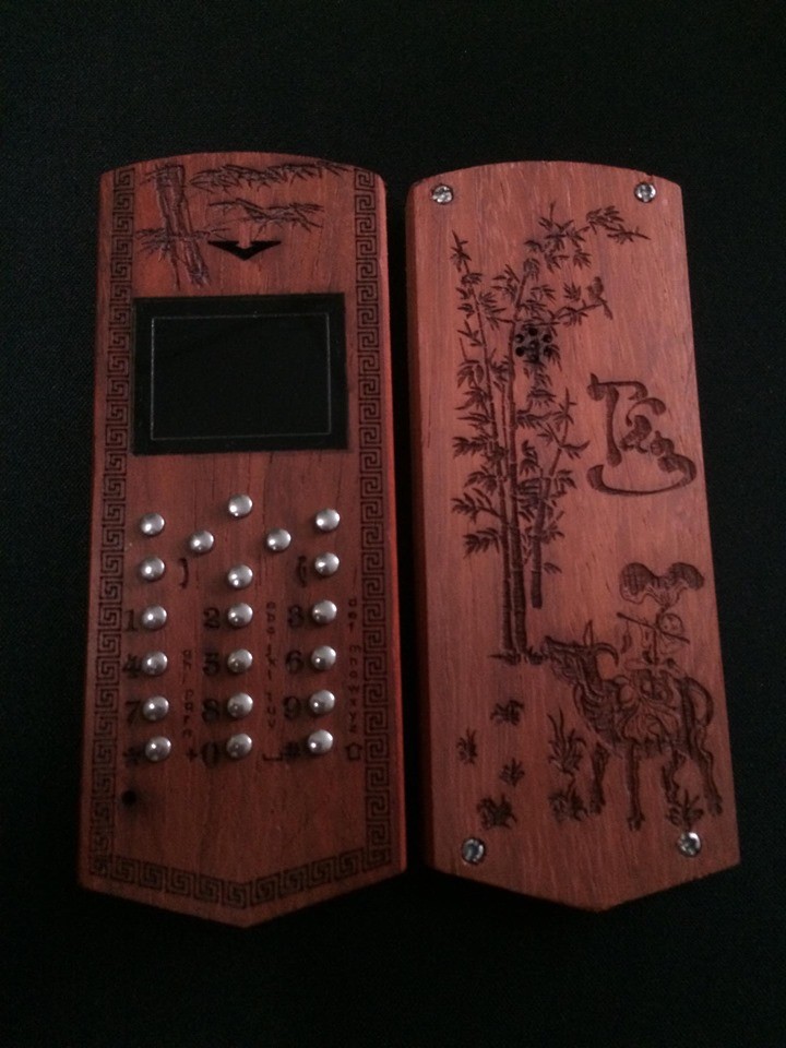 Vỏ gỗ cho điện thoại Nokia X1-01