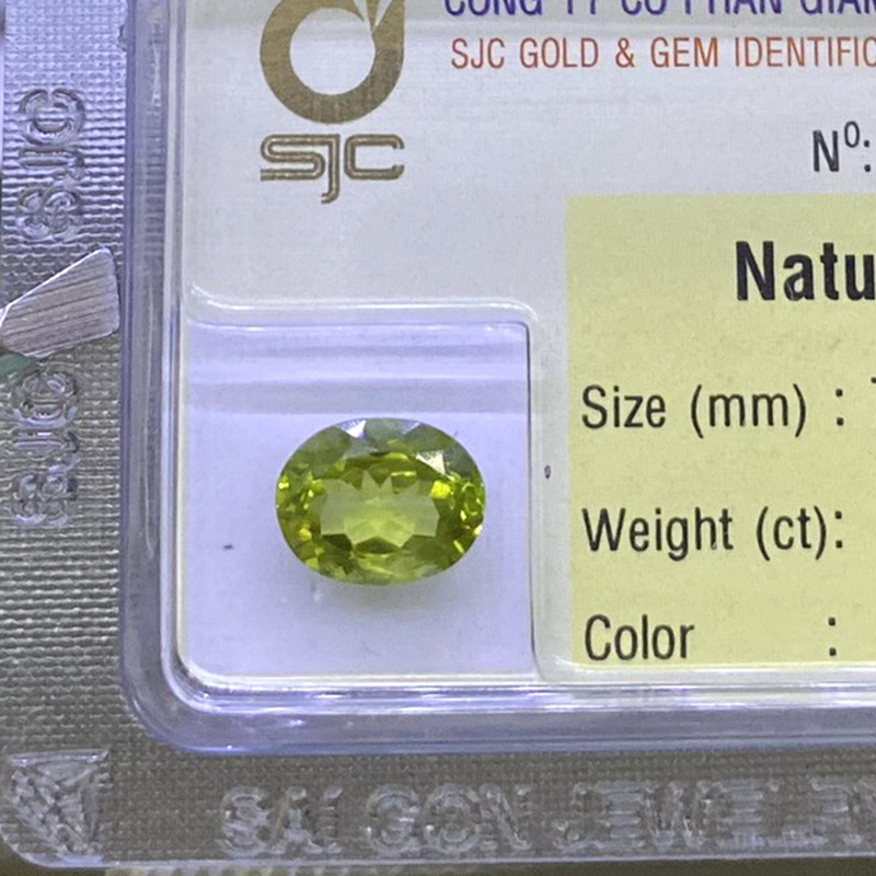 Viên Đá Peridot Ngọc Olivin Thiên Nhiên, Đá Phong Thủy Loại Lớn Mài Giác Oval Kiểm Định