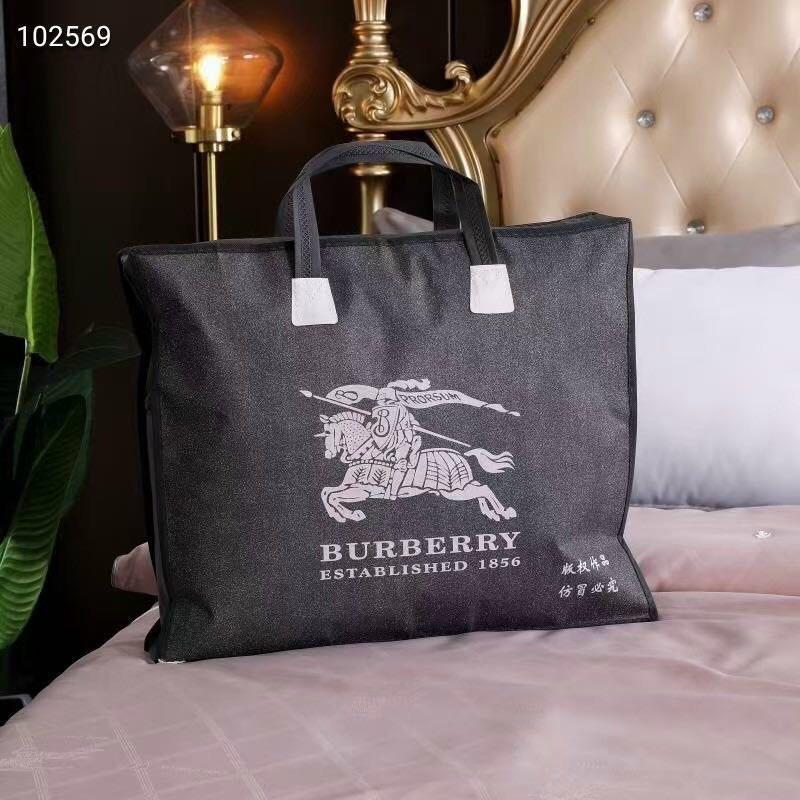 Cực Phẩm Chăn Thu Đông Bur.Berry Mát Hè - Ấm Đông