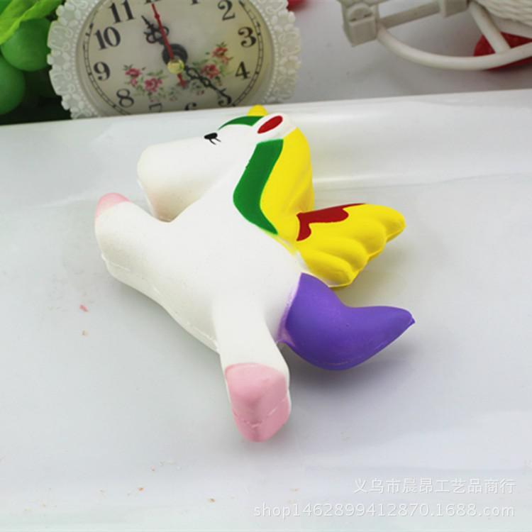 SquiShy NGỰA BAY BAY Siêu rẻ