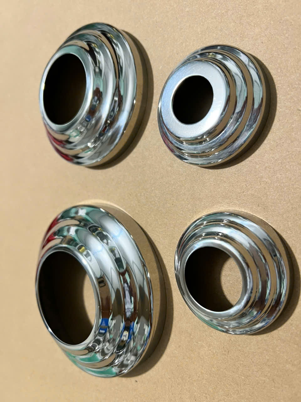 Chụp Đế Trụ Lan Can Cầu Thang Phi 19-25-38-51 Inox 304 KB-975