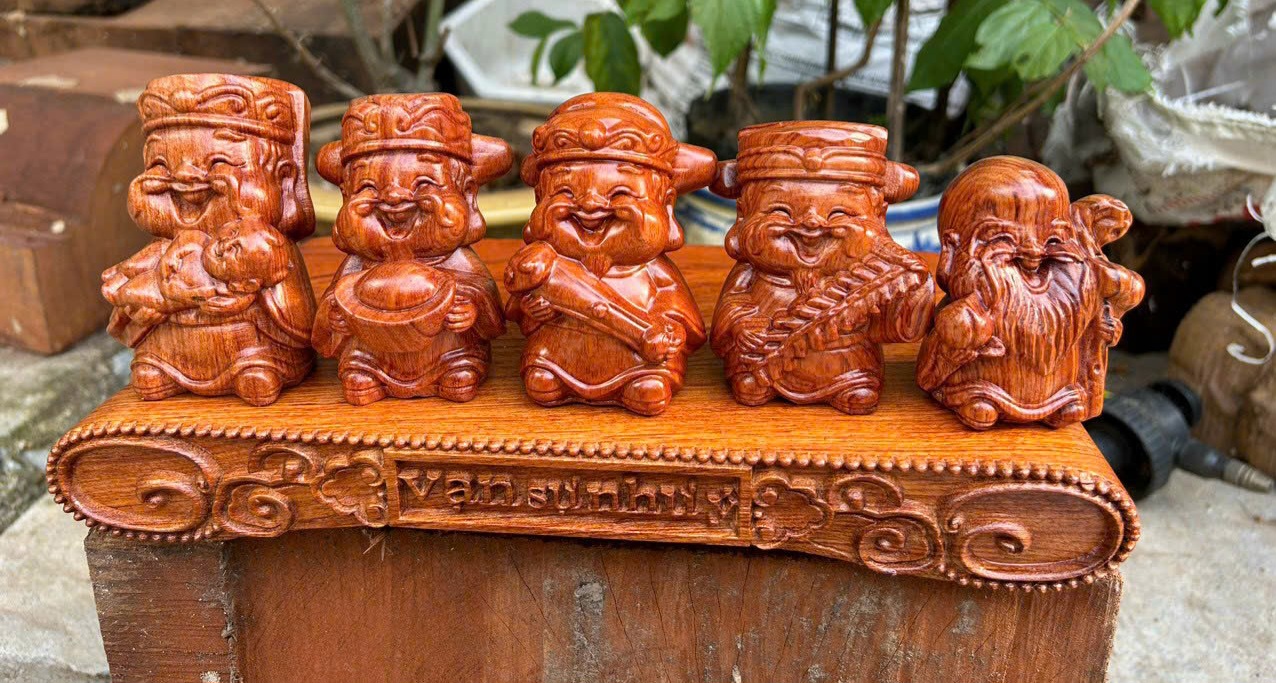Bộ tượng ngũ vị thần tài may mắn bằng gỗ hương đá kt 9×6×5cm