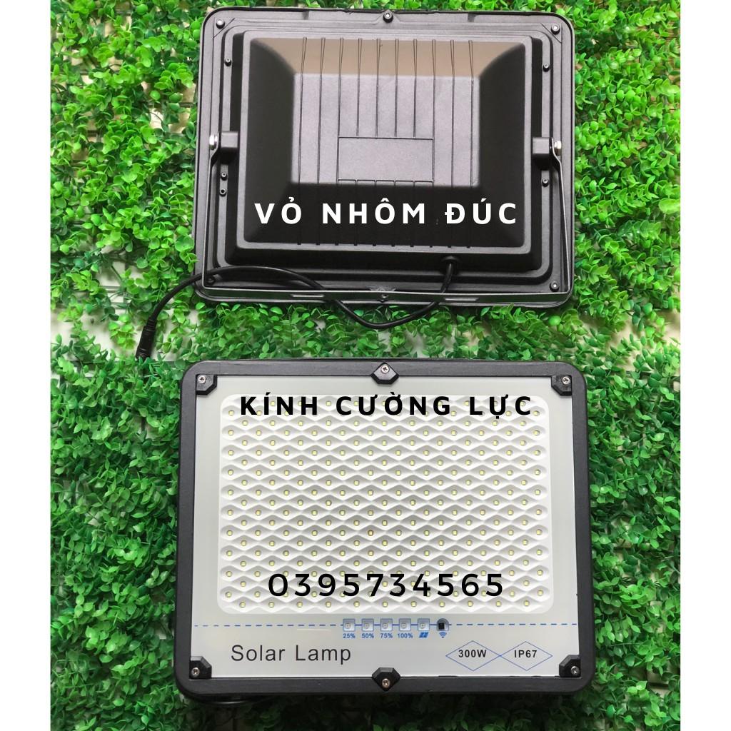 Đèn năng lượng mặt trời 300W chống chói