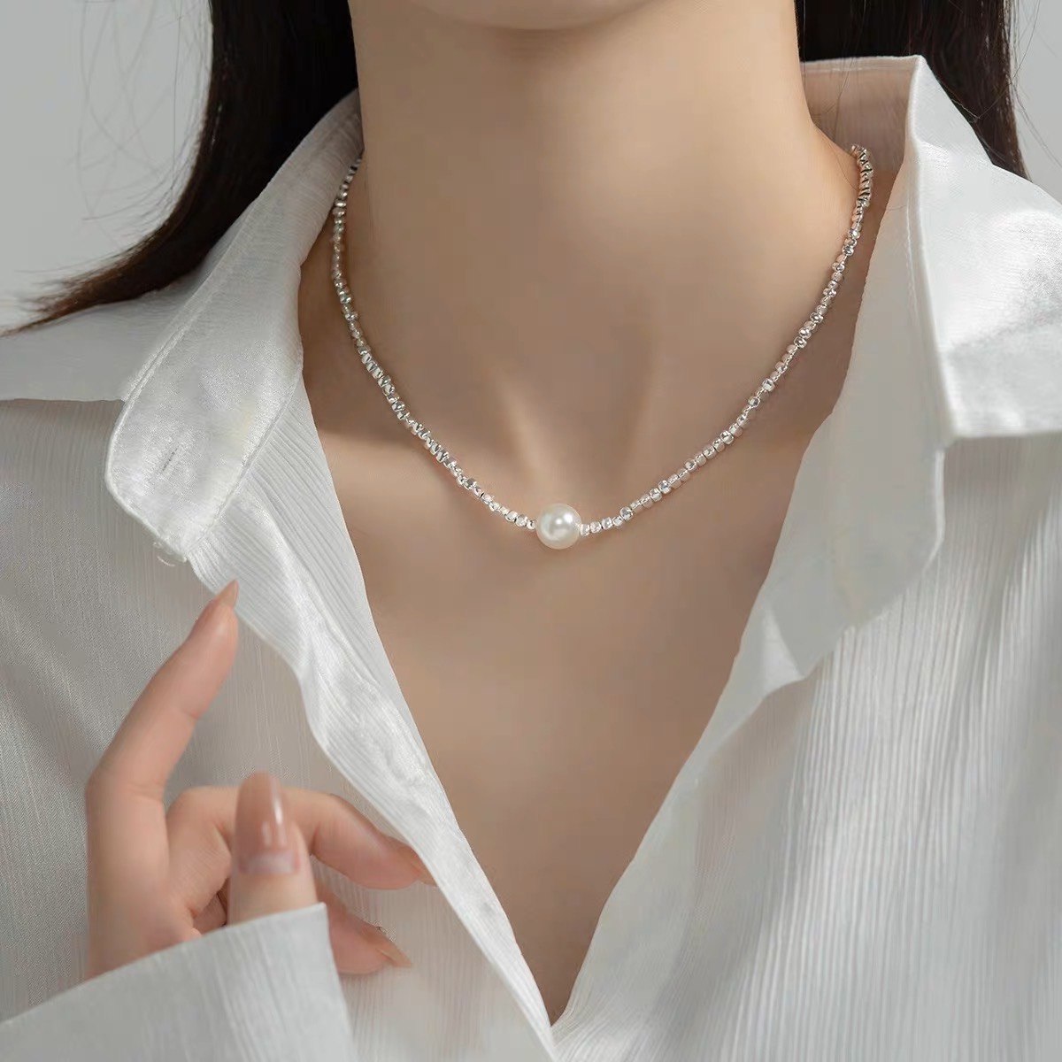 Vòng cổ chocker sang trọng