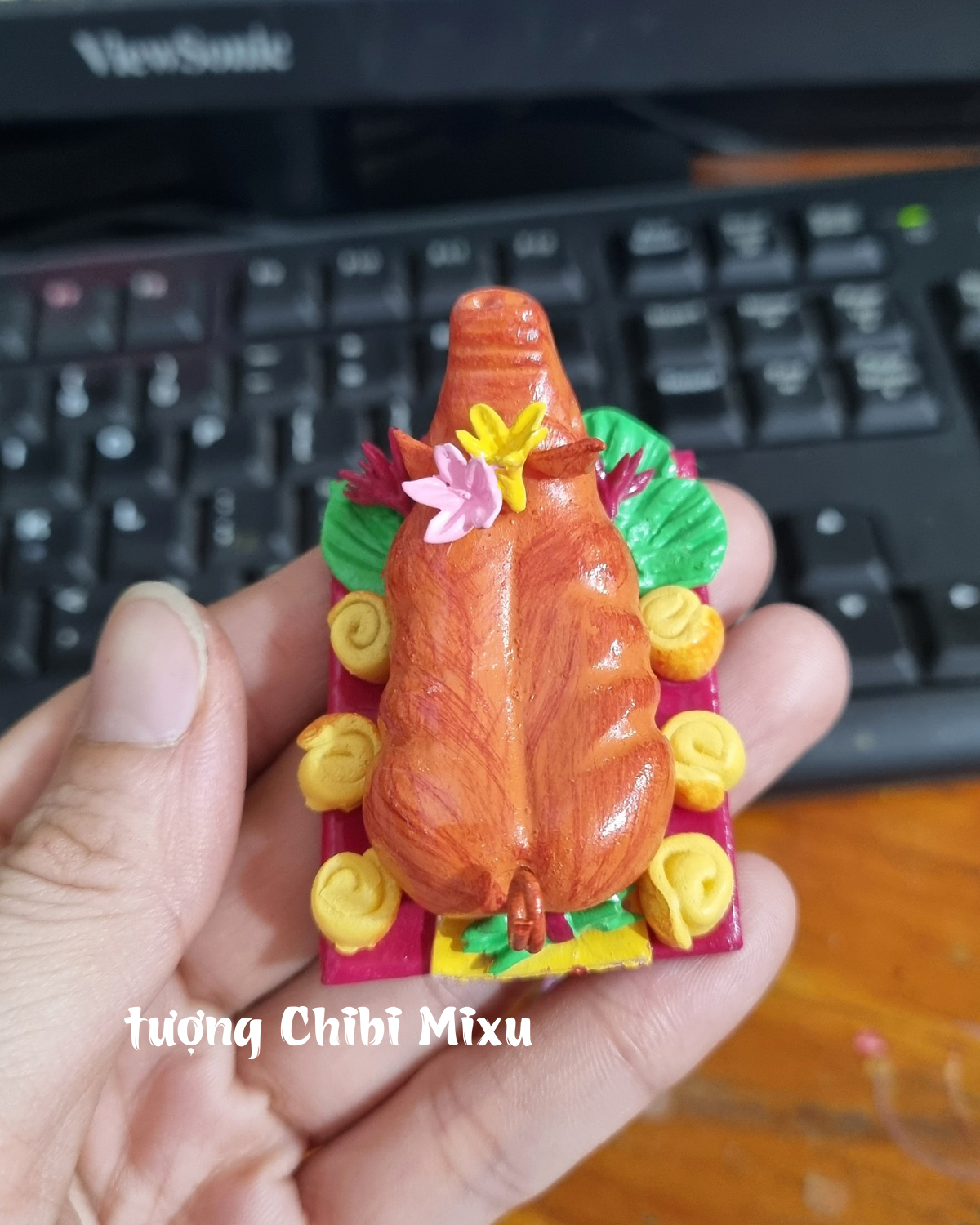 Combo Thần Tài Thổ Địa 299K (gồm 2 tượng 4cm + cây tiền + lư + heo bánh bao bột đá + đế 10cm) tặng kèm 10 nhang