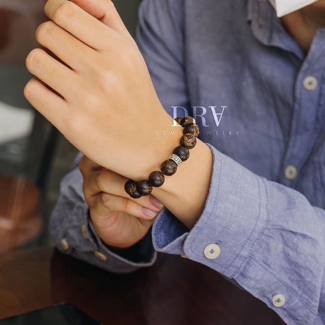 - VÒNG TAY NAM GỖ TRẦM HƯƠNG SÁNH CHÌM MIX CHARM BẠC
