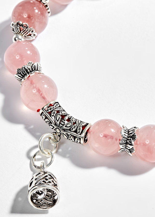 Vòng tay thạch anh hồng phối charm chuông bạc Ngọc Quý Gemstones