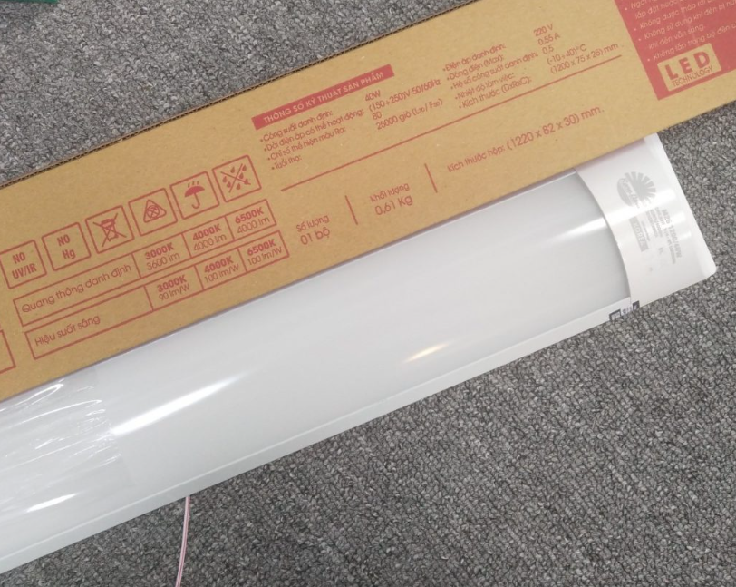 Bộ đèn LED bán nguyệt Rạng Đông M26 1200/40W dài 1m2 ánh sáng trắng/vàng/3 màu - Hàng chính hãng