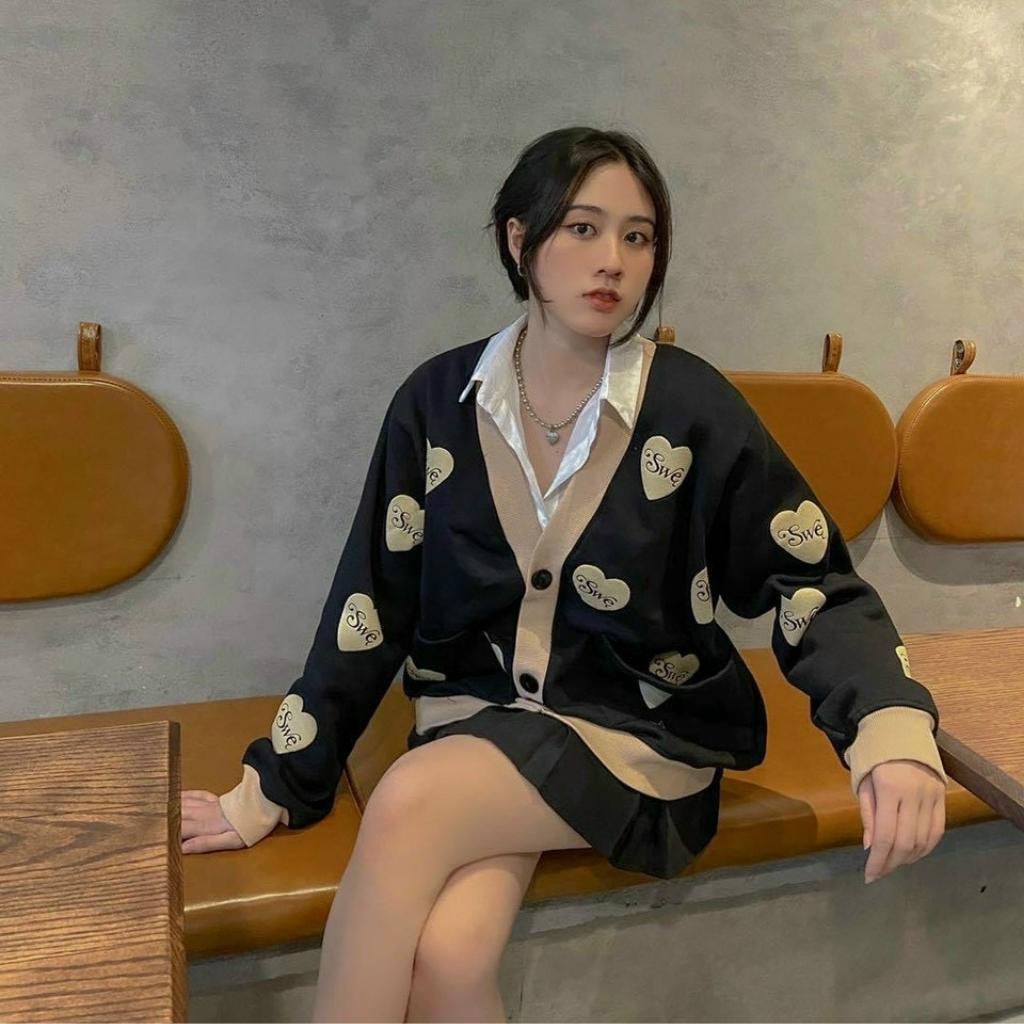 Áo khoác cardigan unisex form rộng CHỮ CÁI phối túi hộp chất lượng giá rẻ ulzzang hottrend - Tim Đen &lt; 60kg