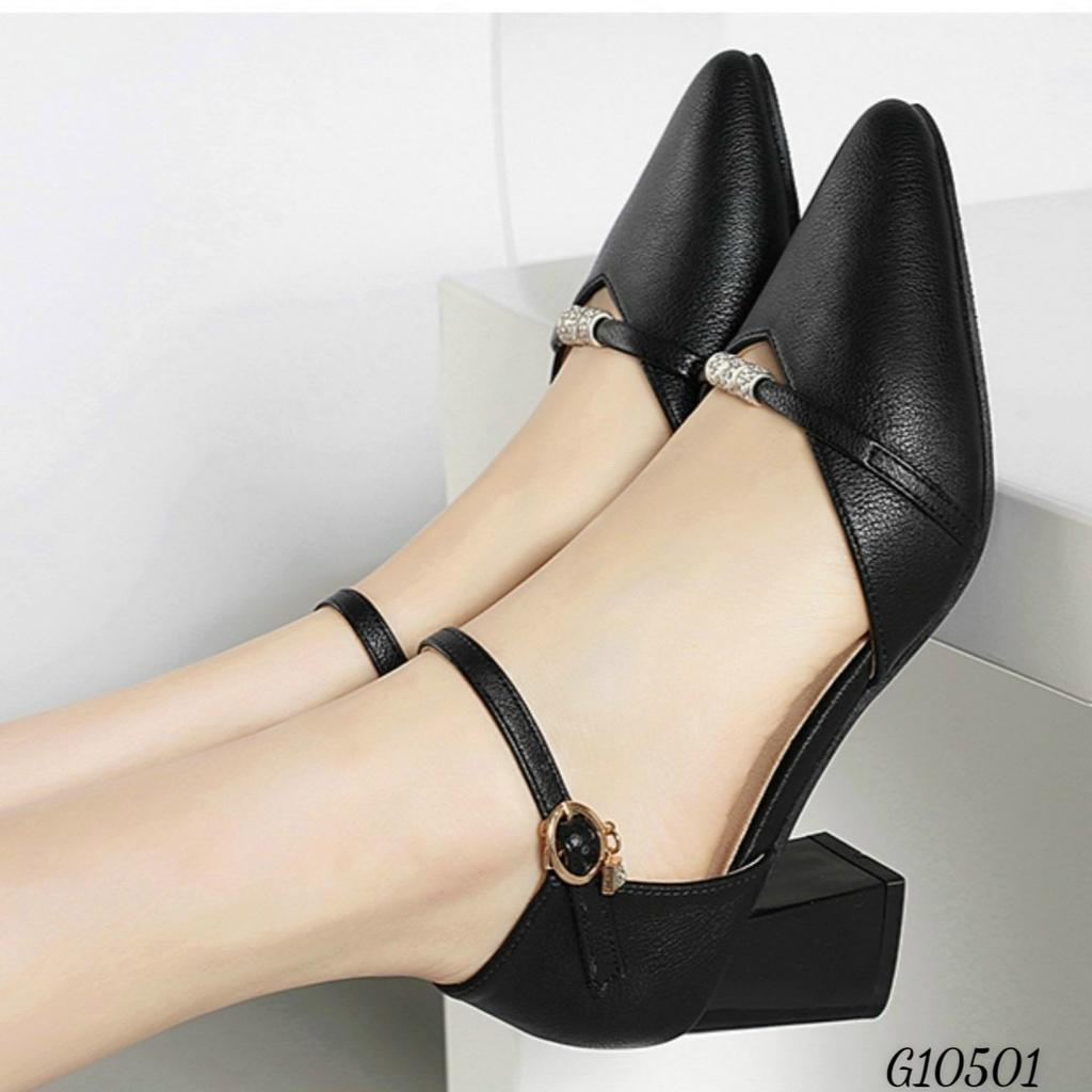 Giày cao gót bít mũi 7 phân đế trụ vuông chất da si mờ nhẹ êm bền đẹp - đen và kem G10501
